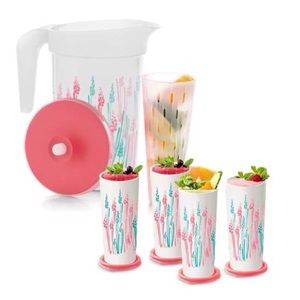 Tupperware Set of 5 Jumbo Jug & (4) 16 oz Tumblers